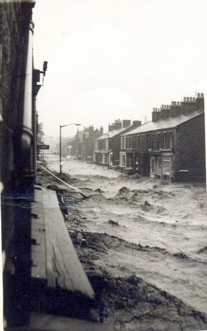 BarrowfordFlood1967GisburnRoad01